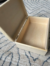 Load image into Gallery viewer, Engraved Wooden Keepsake Box