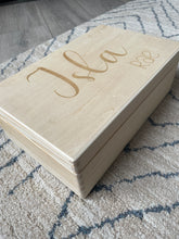 Load image into Gallery viewer, Wooden Keepsake Box