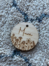 Load image into Gallery viewer, Wildflower Keyring

