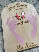 Load image into Gallery viewer, Easter Bunny footprint sign
