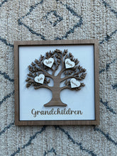 Load image into Gallery viewer, Personalised Family Tree Frame
