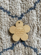 Load image into Gallery viewer, Teacher/SNA Flower Keyring
